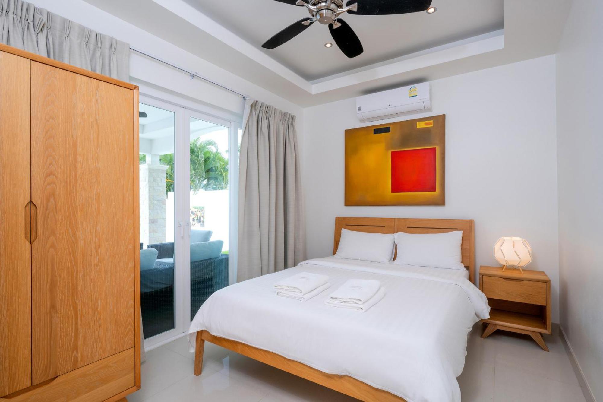 Biệt thự Orchid Paradise Homes 313 *
