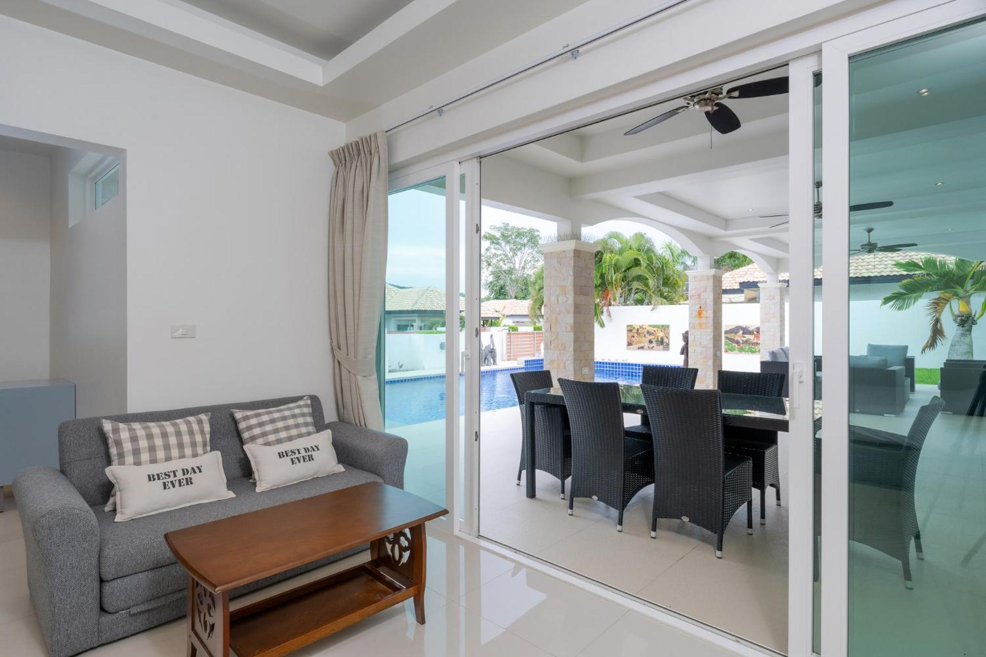 Biệt thự Orchid Paradise Homes 313