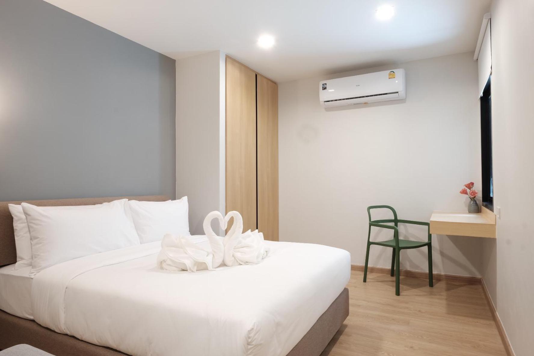 Hotel Maleesa Place HHQ