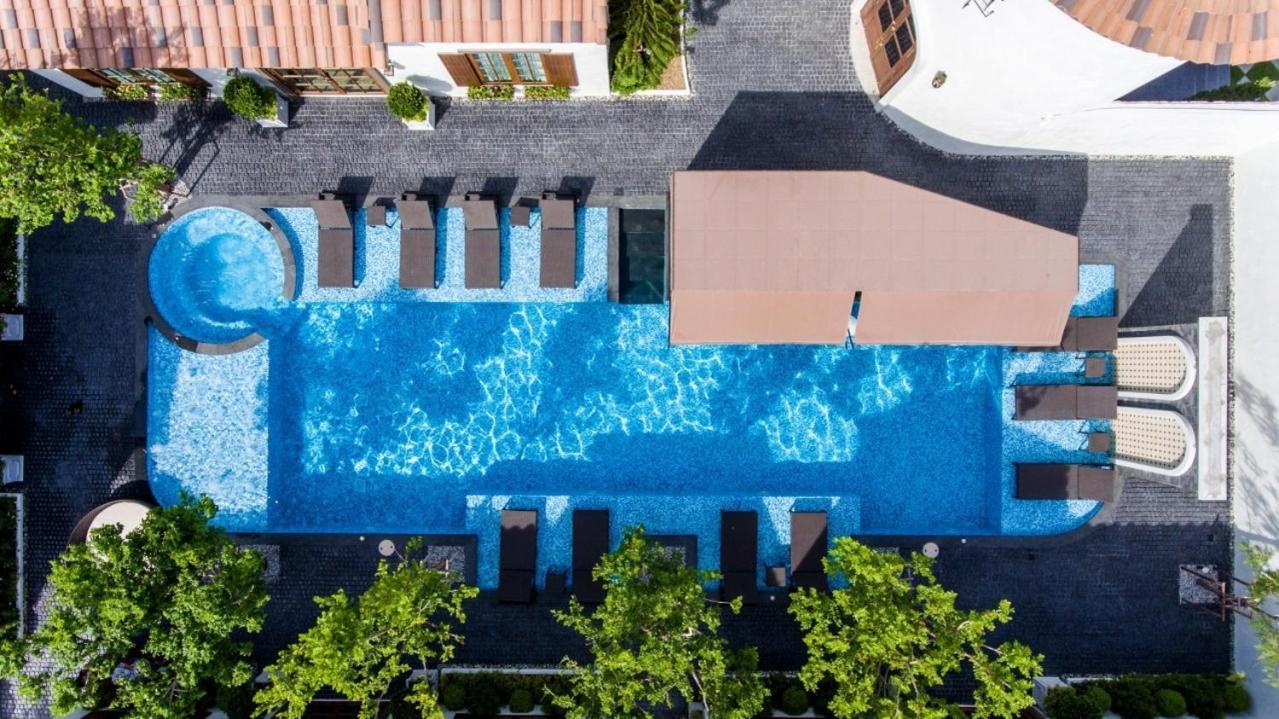 Hotel Seville HHQ