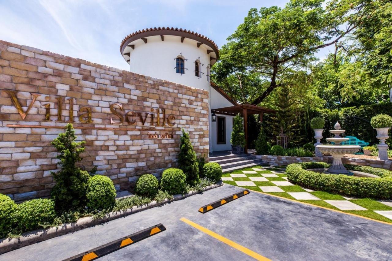 Hotel Seville 4*