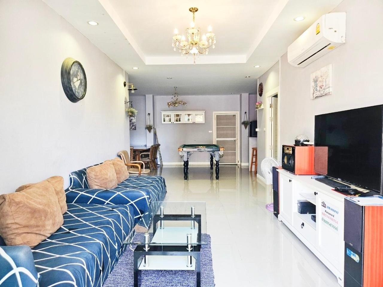 บ้านปาร์ตี้ พูลวิลล่า หัวหิน: 4-bedroom Party With Pool And Karaoke * Hua Hin