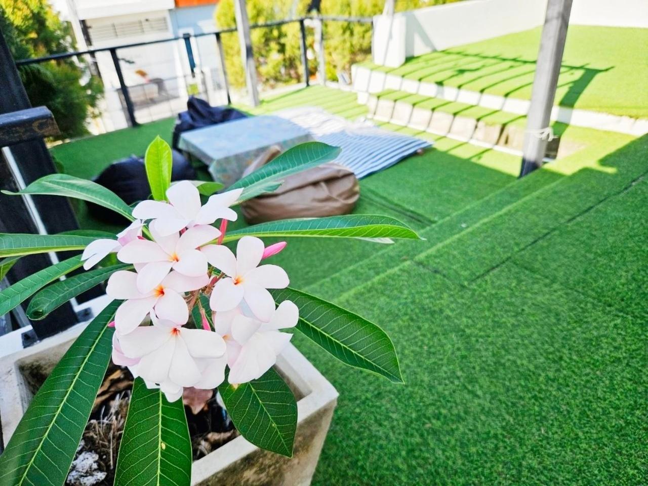 บ้านปาร์ตี้ พูลวิลล่า หัวหิน: 4-bedroom Party With Pool And Karaoke Holiday home Hua Hin