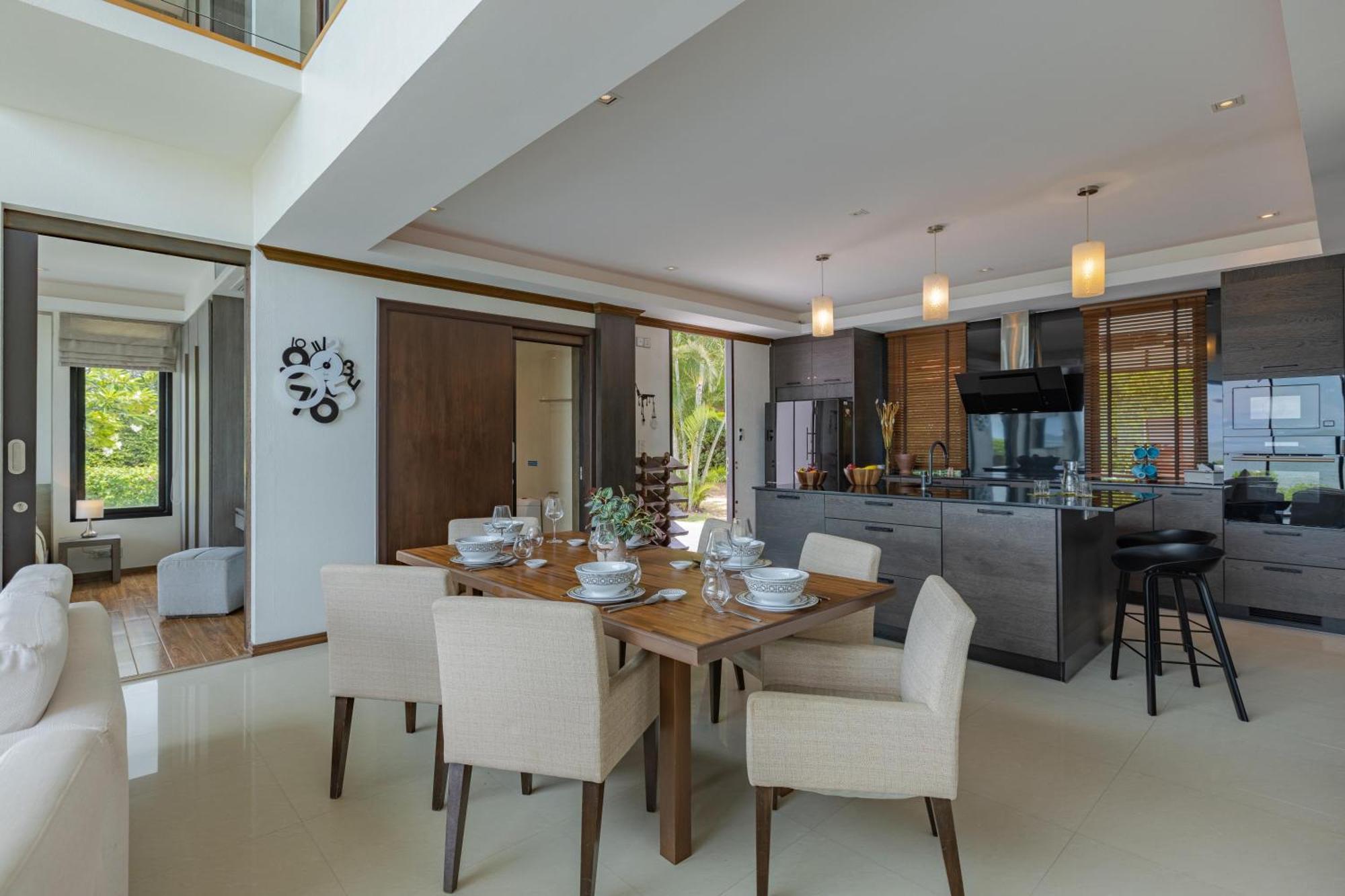 Beachfront Modern 4 Bedroom Pool - Rv Villa Hua Hin