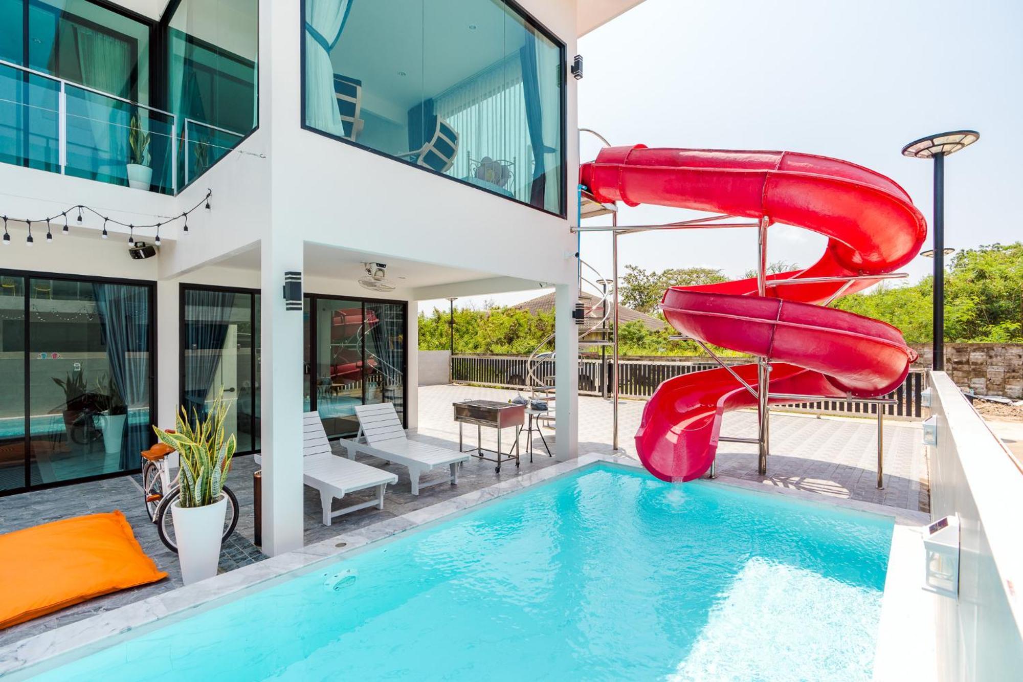 For U Poolvilla วิลล่าหลังใหญ่ใกล้เมืองใกล้ทะเล Villa *