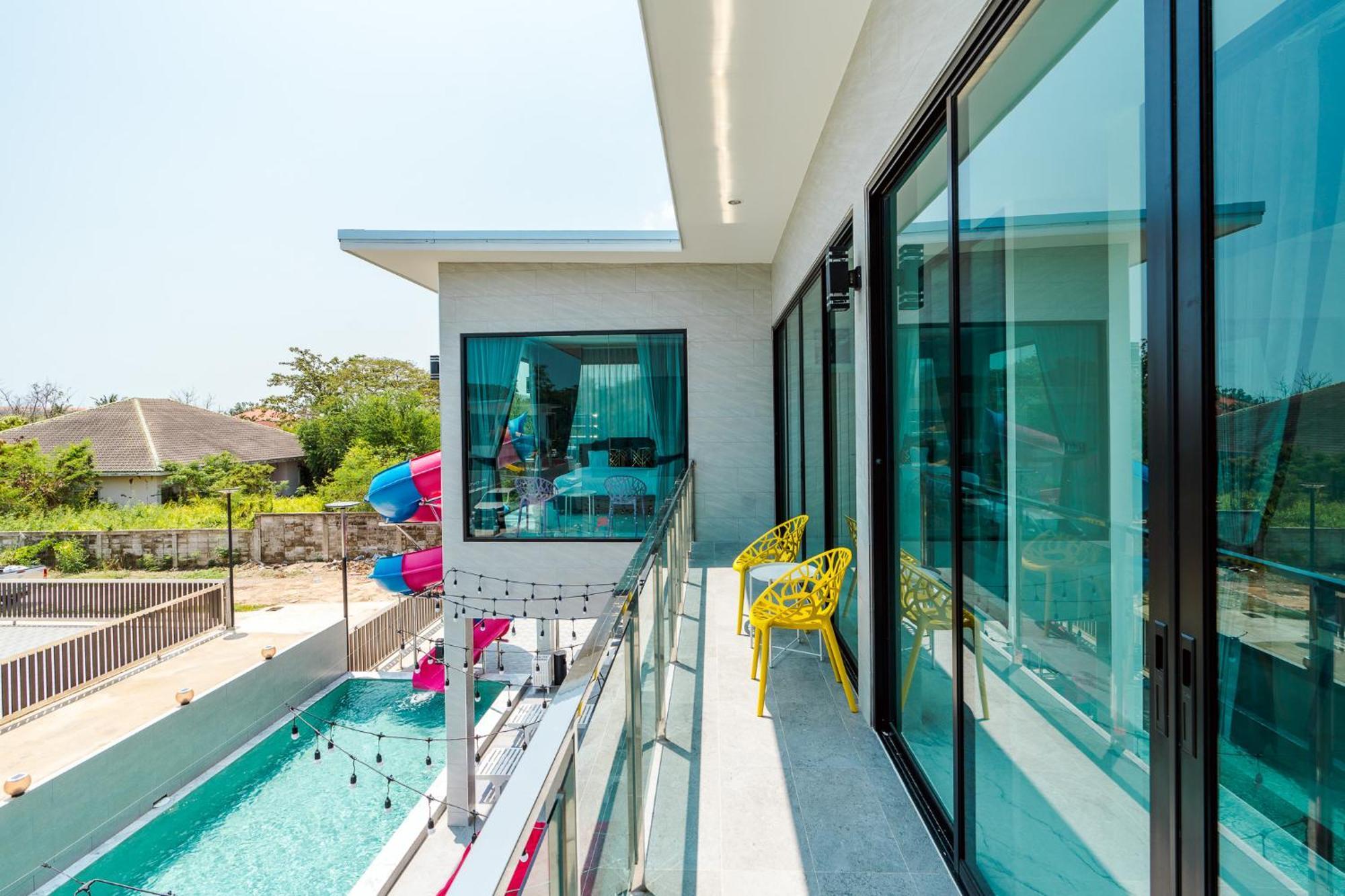 Villa U Too!! Poolvilla *