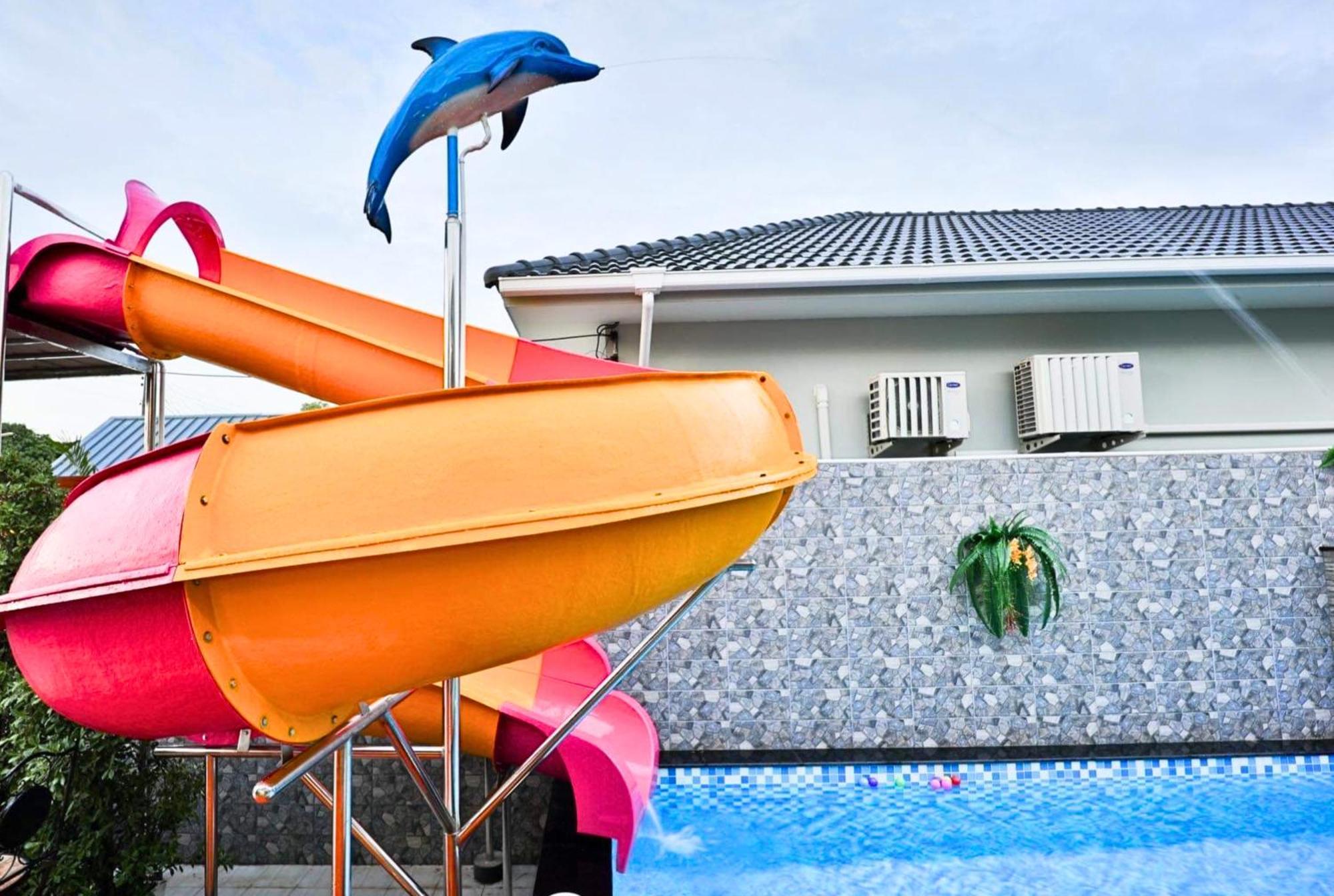 Np Pool * Hua Hin