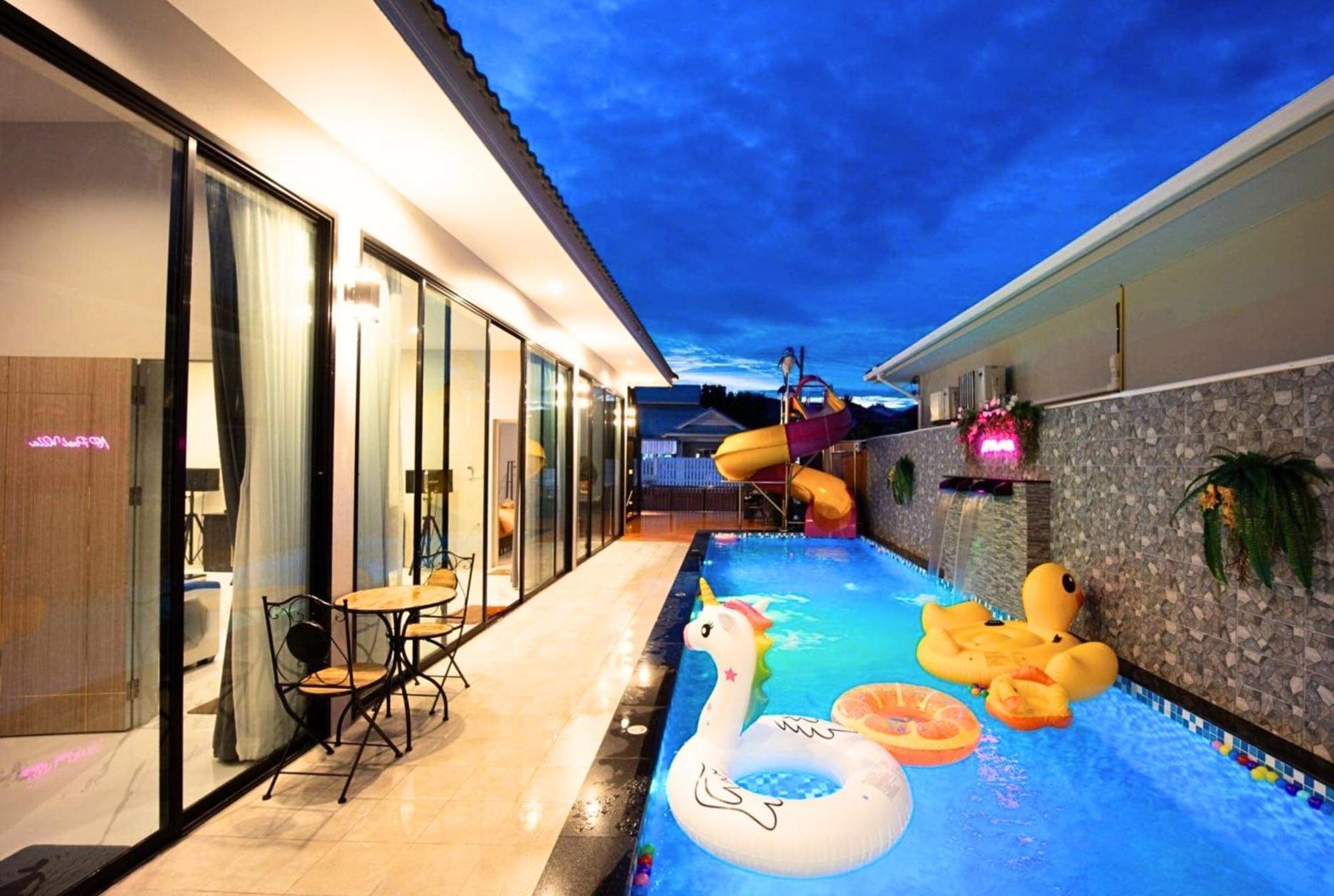 Np Pool Hua Hin