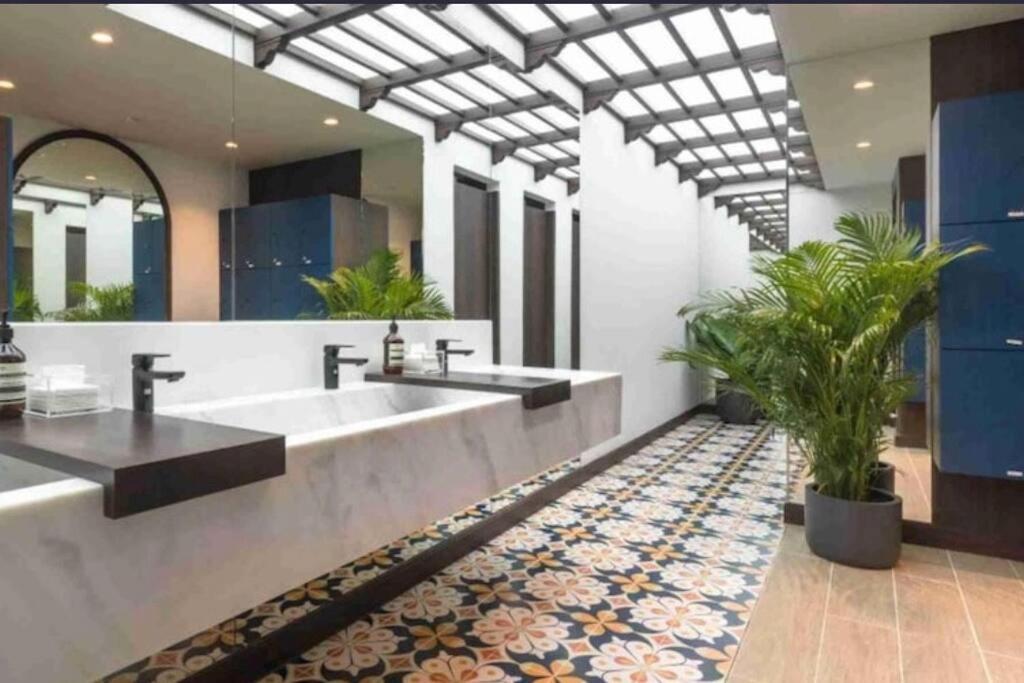 ชีวิตมีความสุข สะดวกสบาย ที่ลากาสิต้าc368 Apartment *