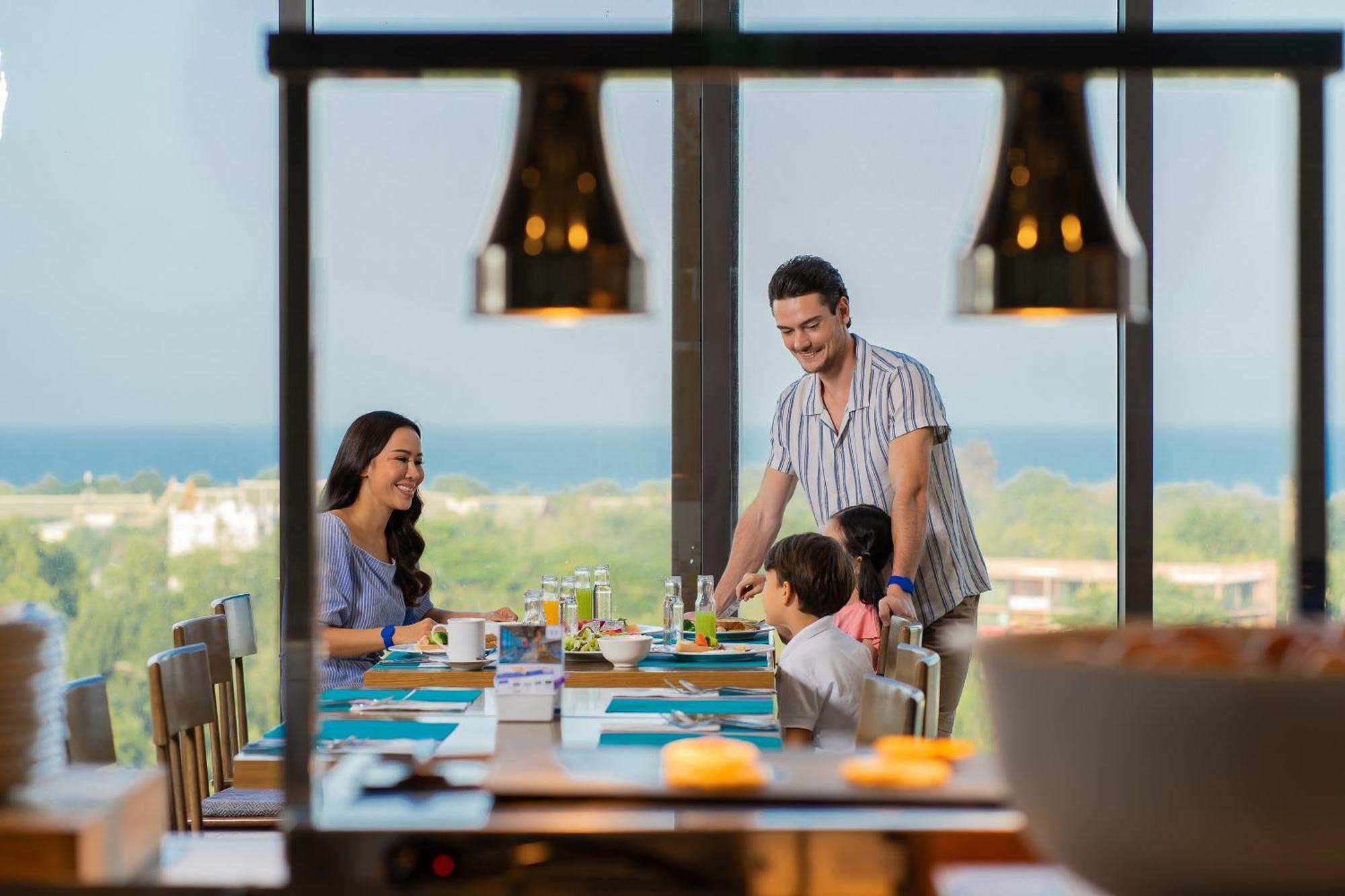 Vana Nava Hua Hin, An Ihg Hua Hin