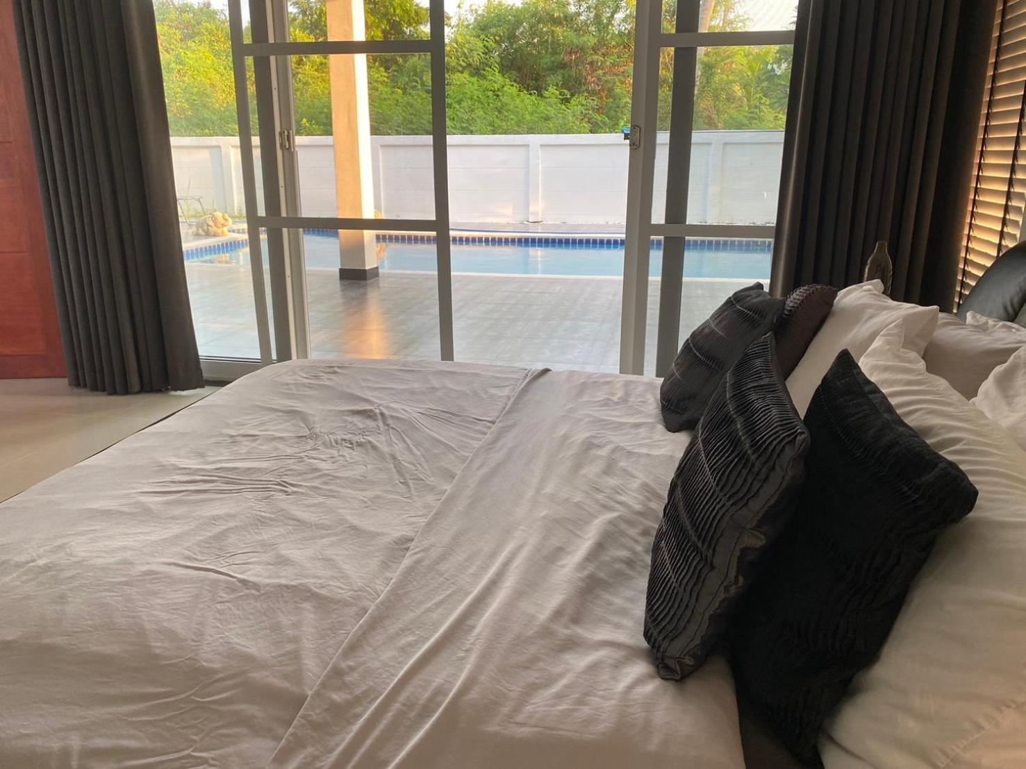Pool Nong Kae Near Bluport Just 4 Mins Drive 3 Bed And Ensuite Bathroom Less Than 10 Mins Drive To The And Takiab