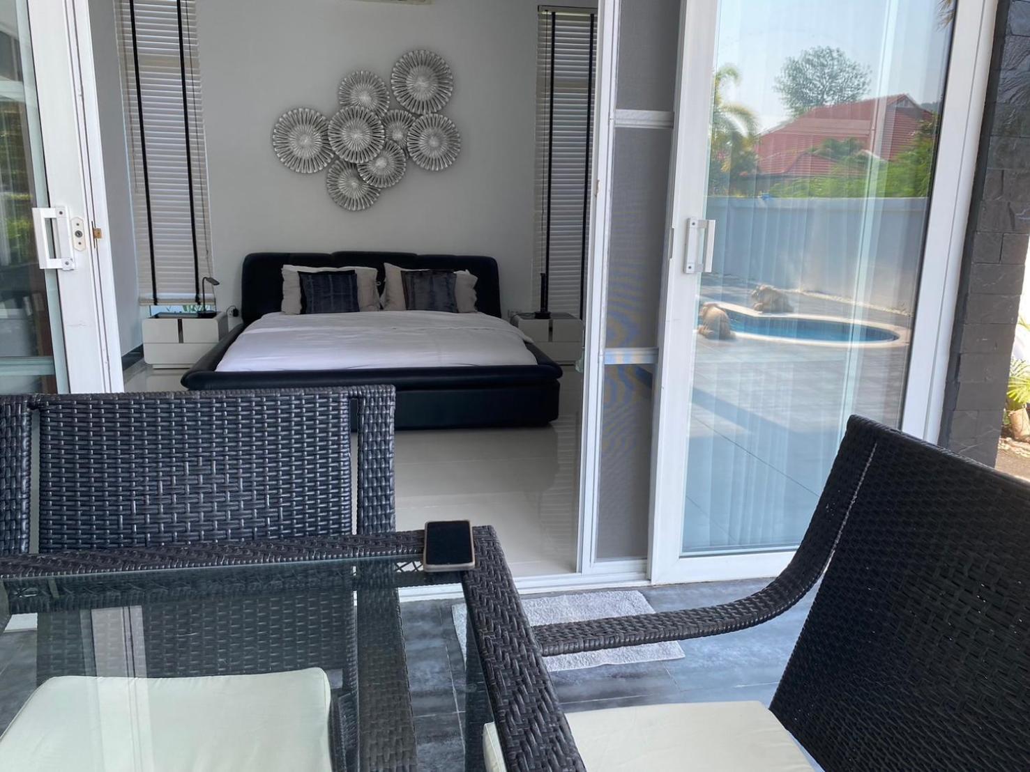 Pool Nong Kae Near Bluport Just 4 Mins Drive 3 Bed And Ensuite Bathroom Less Than 10 Mins Drive To The And Takiab Pousada