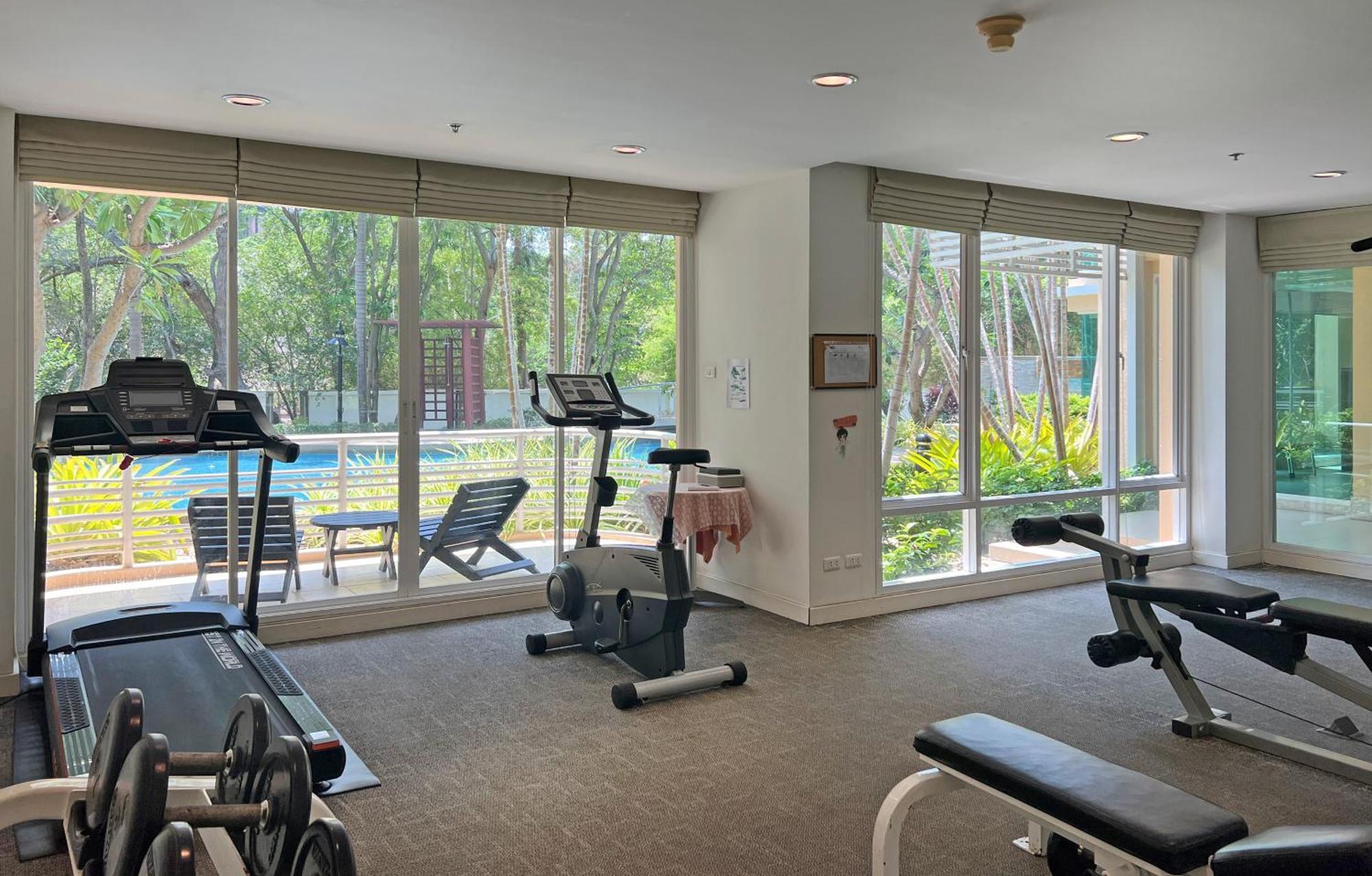 Apartment 2br Beachfront In Huahin, Baan Saen Ploen HHQ