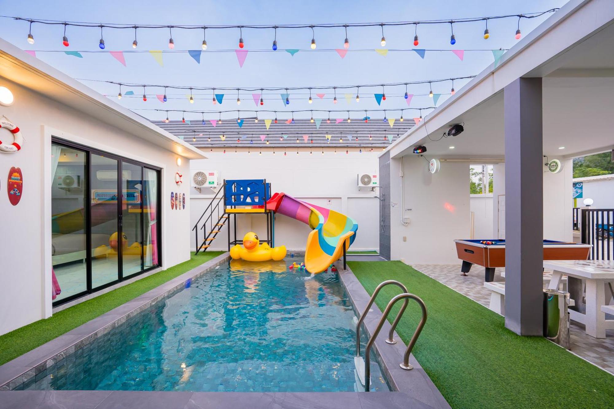 นาวาพูลวิลล่าหัวหิน Vip Apartment *