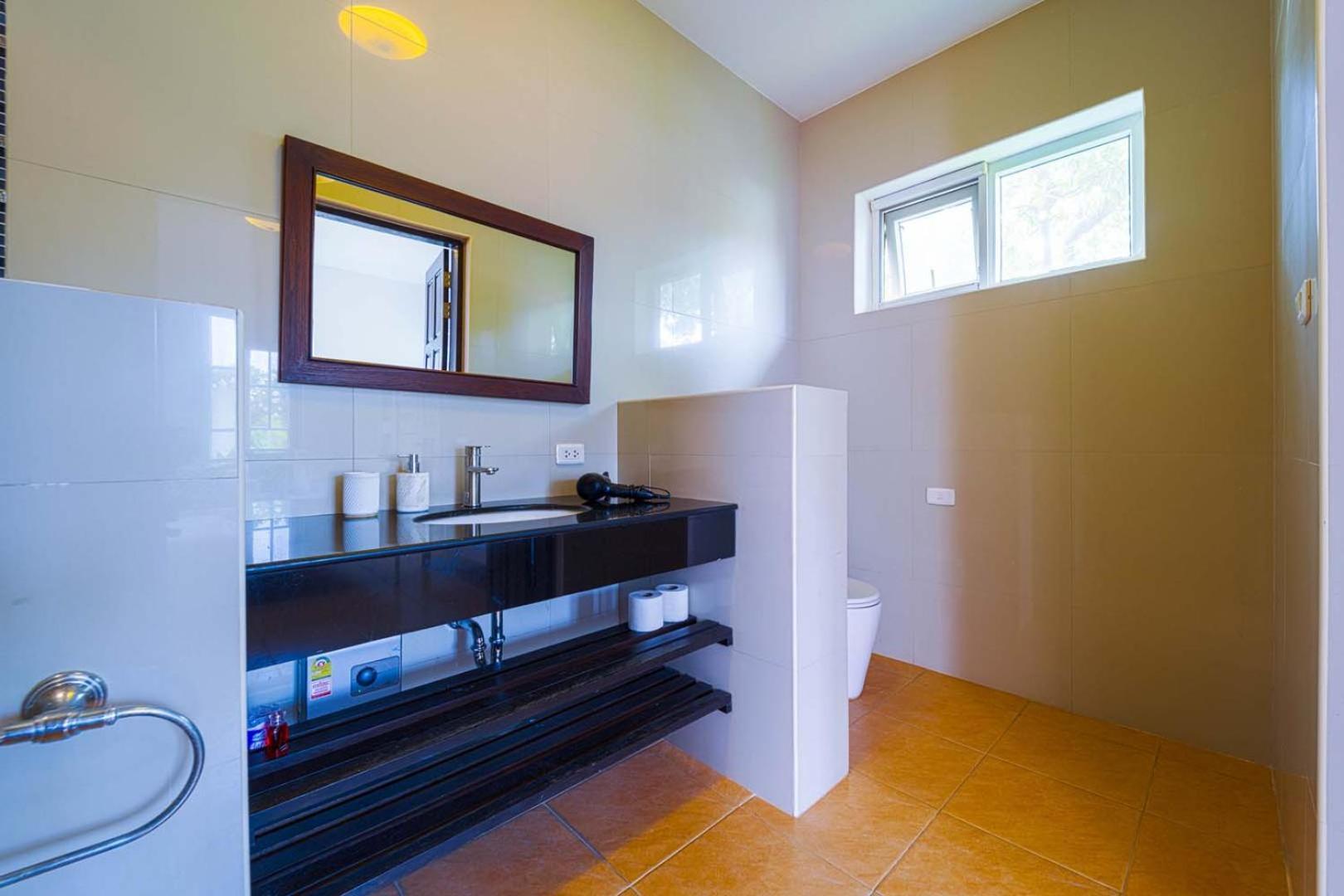 Vakantiehuis 2 Bedroom Private Pool Bali Style B98 HHQ