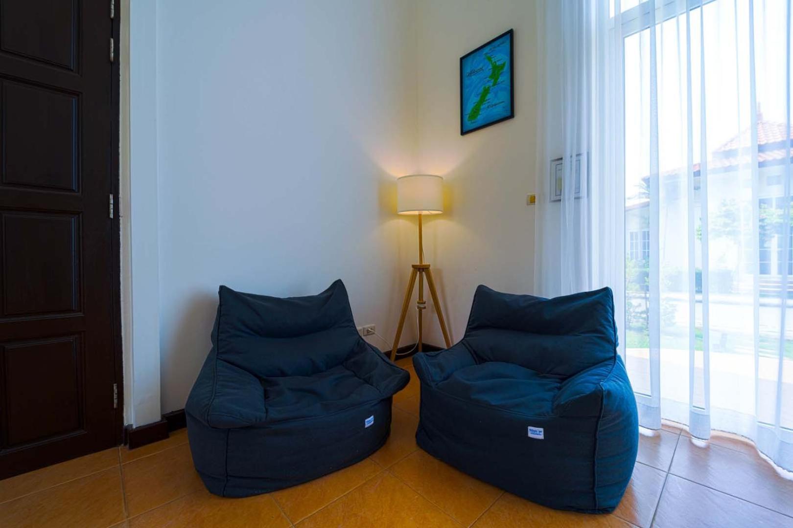 Vakantiehuis 2 Bedroom Private Pool Bali Style B98