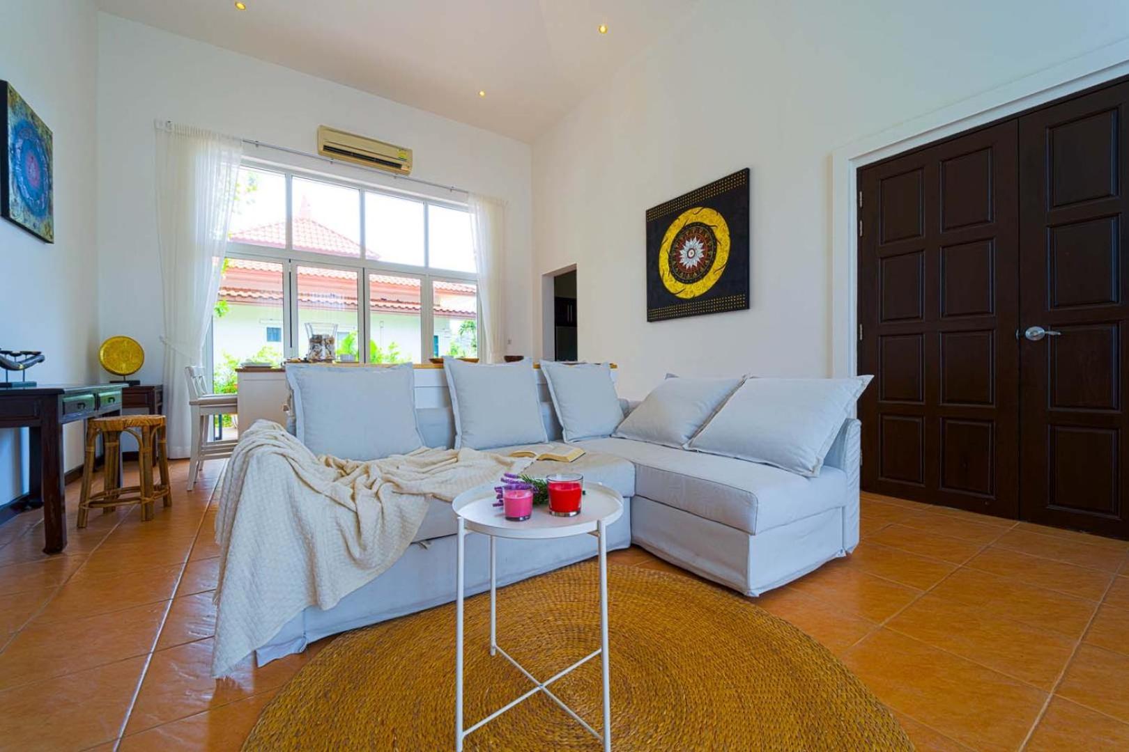 Vakantiehuis 2 Bedroom Private Pool Bali Style B98 *