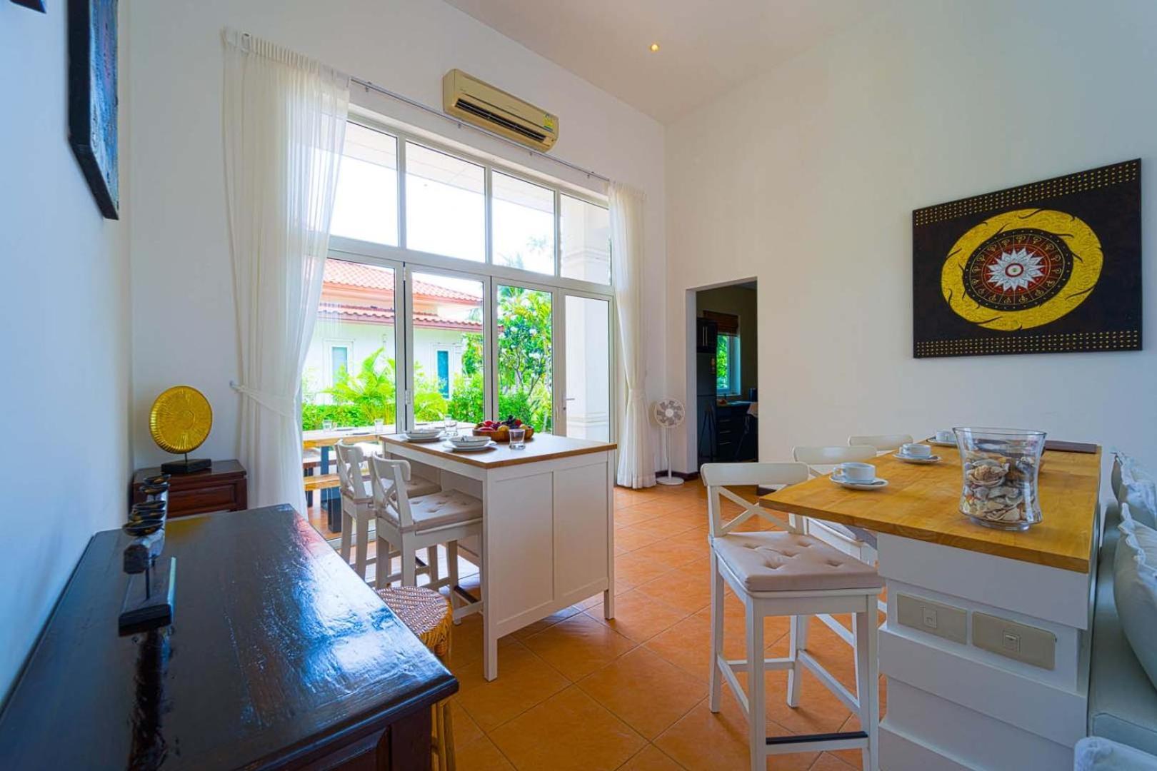 Vakantiehuis 2 Bedroom Private Pool Bali Style B98