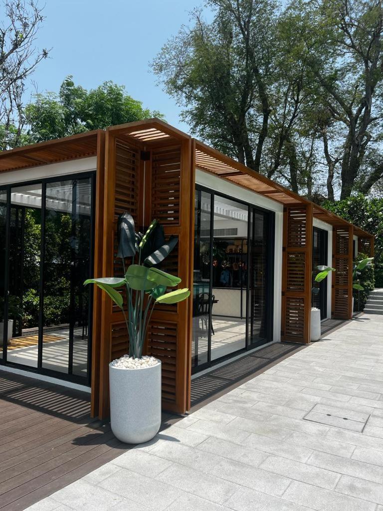 Apartment Intercontinental Residences Beachfront Hua Hin