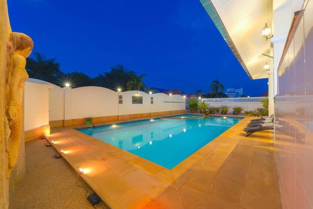 Private 3 Bedroom Pool Pv7