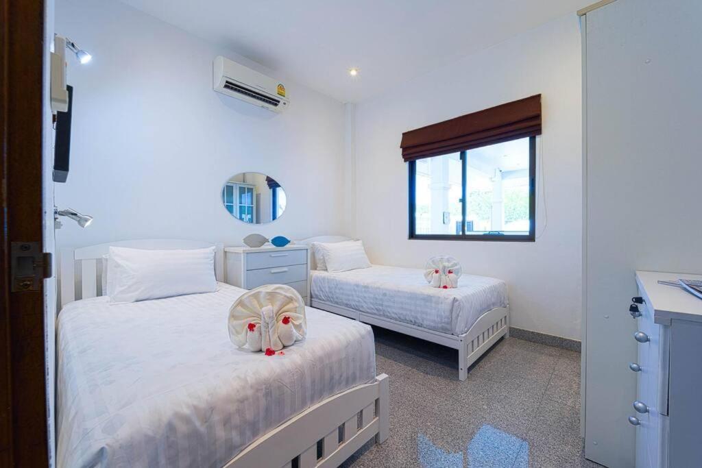 Private 3 Bedroom Pool Pv7 HHQ