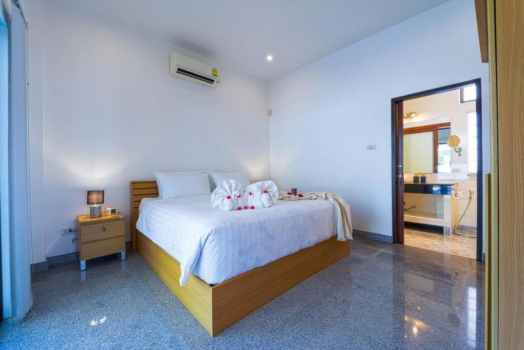 Private 3 Bedroom Pool Pv7