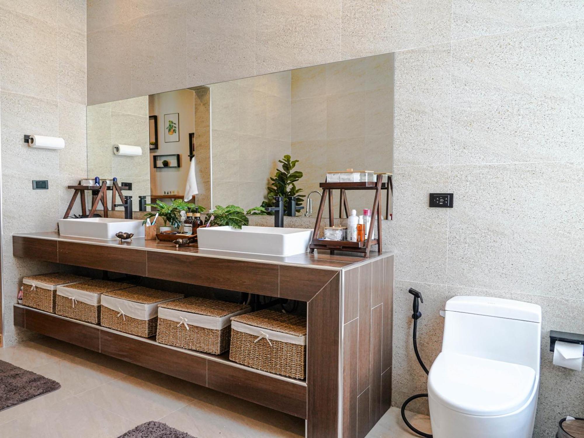 Roomquest Hideaway Villa *