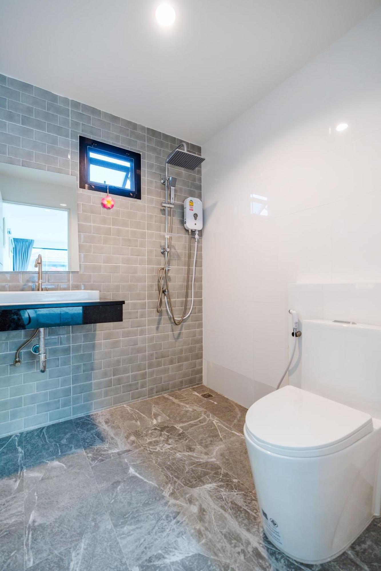 P Henry&app2 Poolvilla Villa
