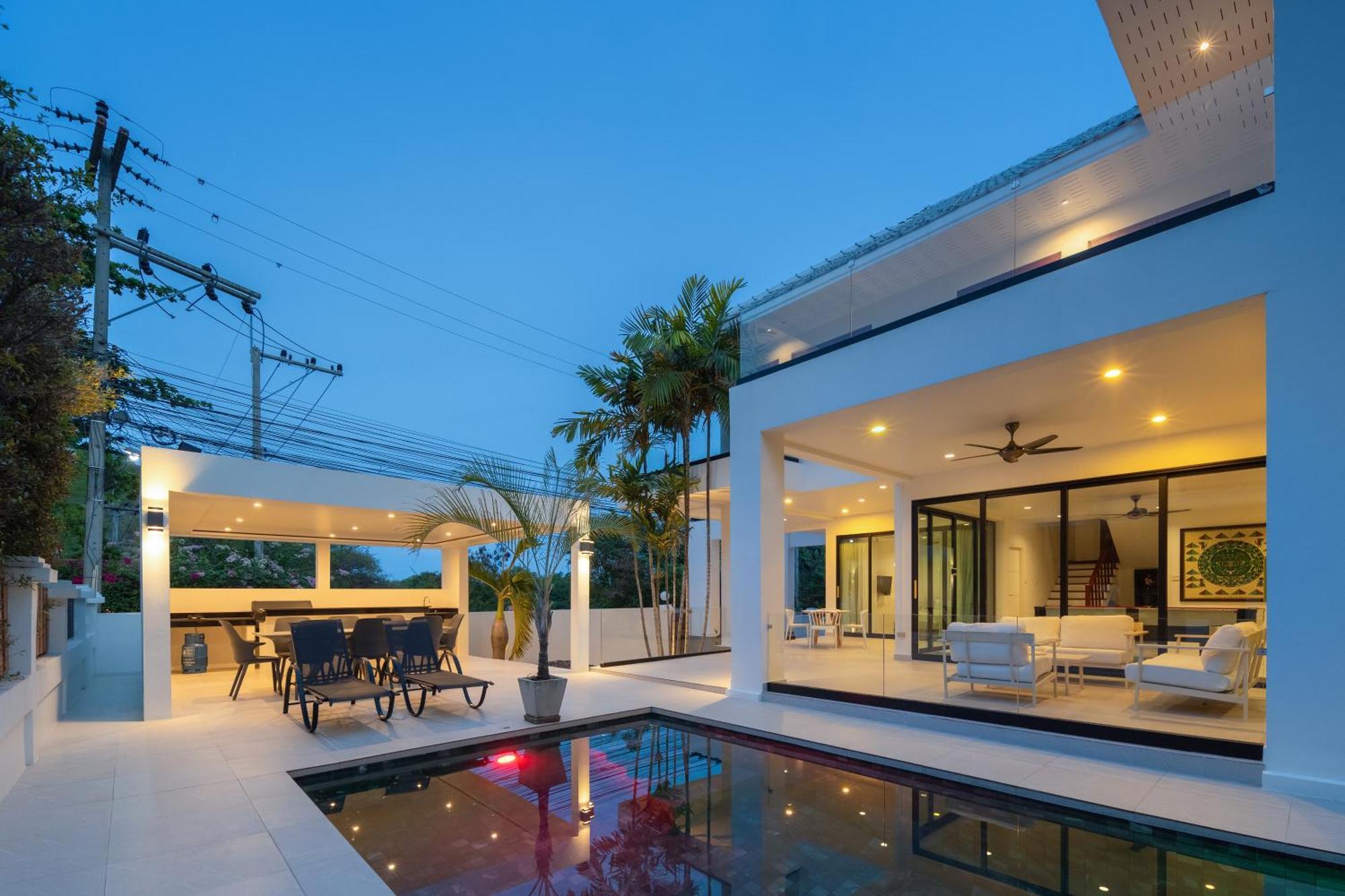 Stunning With Pool And Tropical Garden Villa