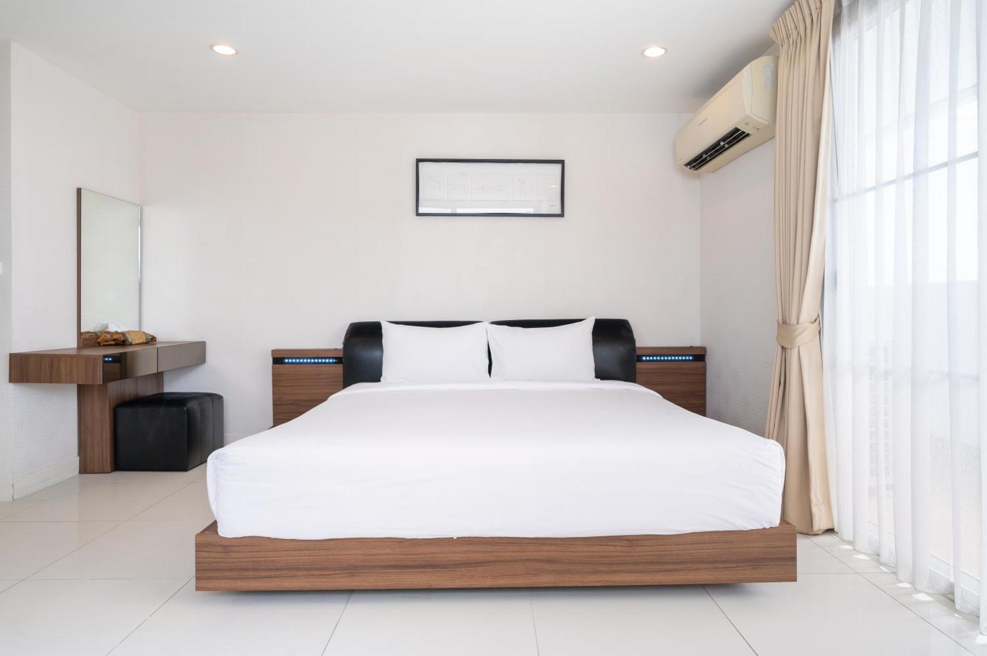 Royal Pavilion Hotel HHQ