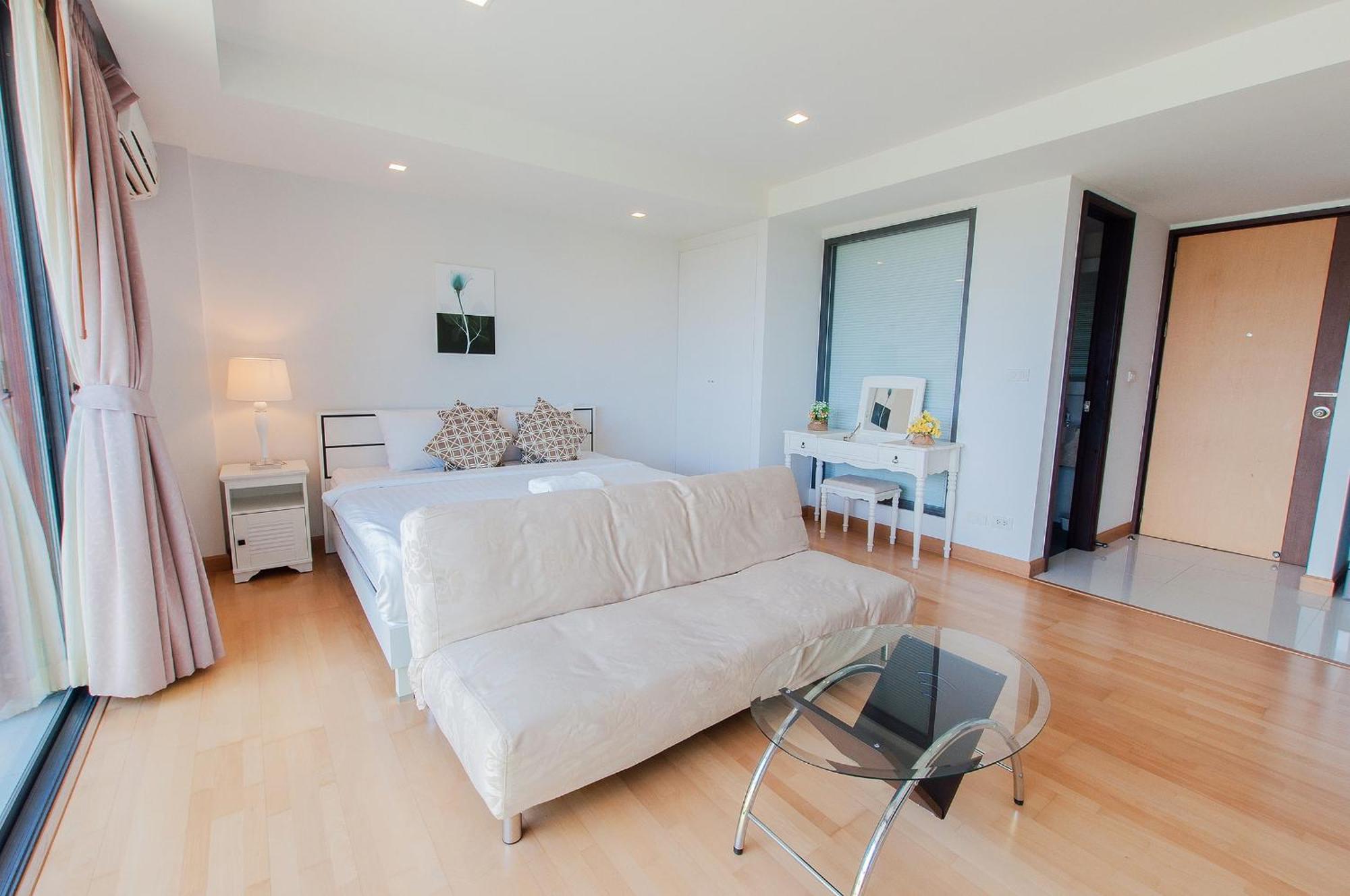 Rocco Seaview Apartment Hua Hin