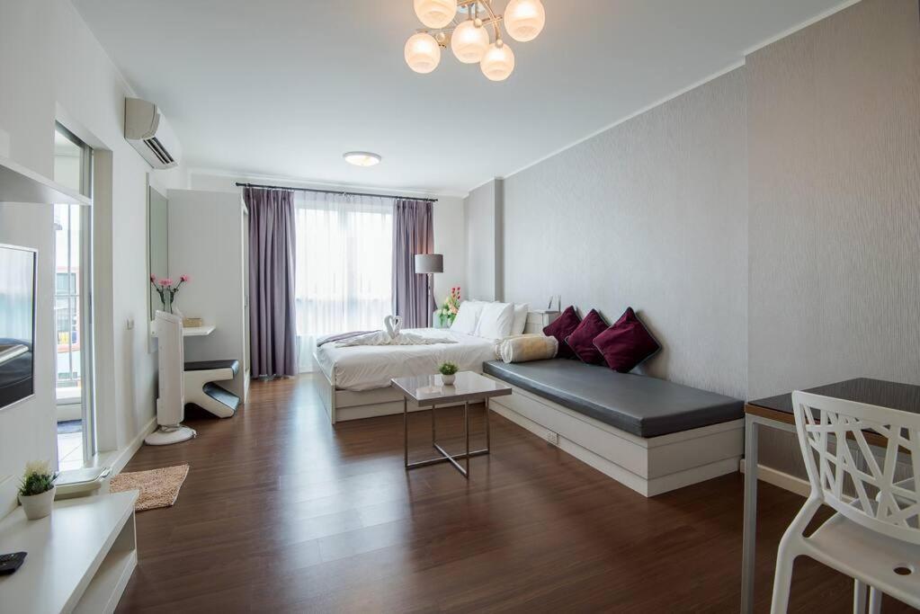 Apartment 453 8 Floor Happy Imm-aim By Pik *