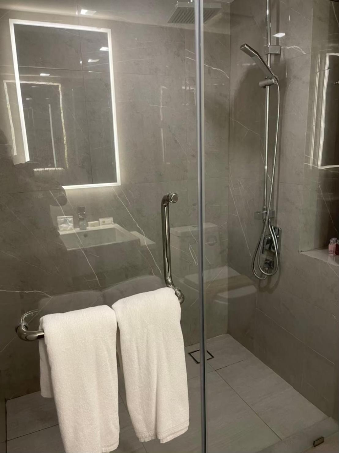 D2 Residences 华欣市中心近海滩近商场酒店式公寓可加床有连通房型 Apartment Hua Hin