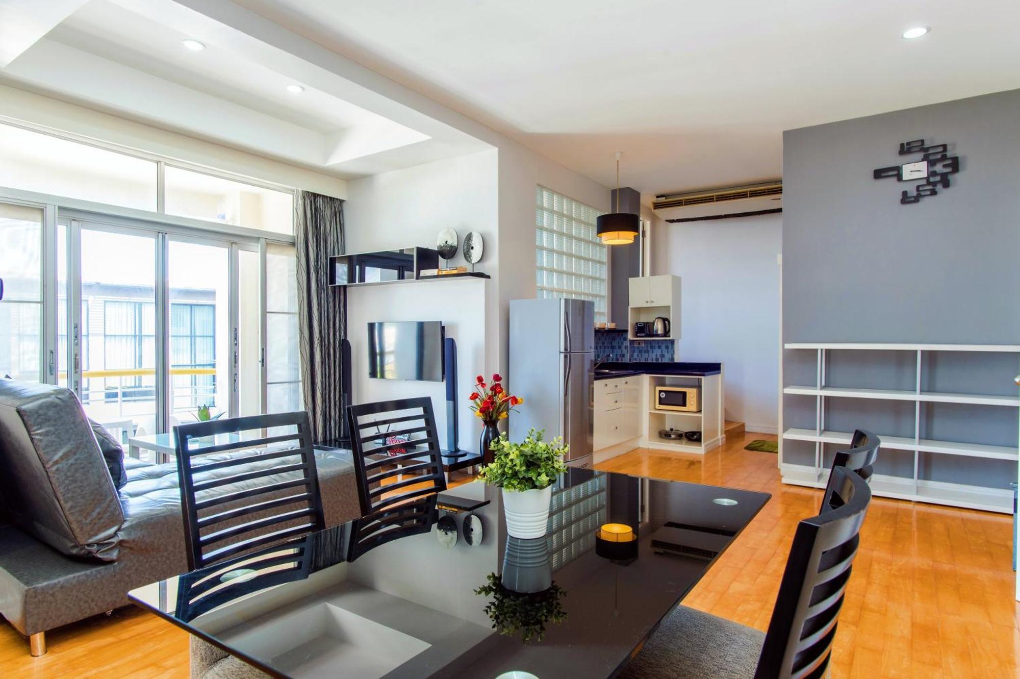 Hin Nam & Maysa - Happy Rent Apartment