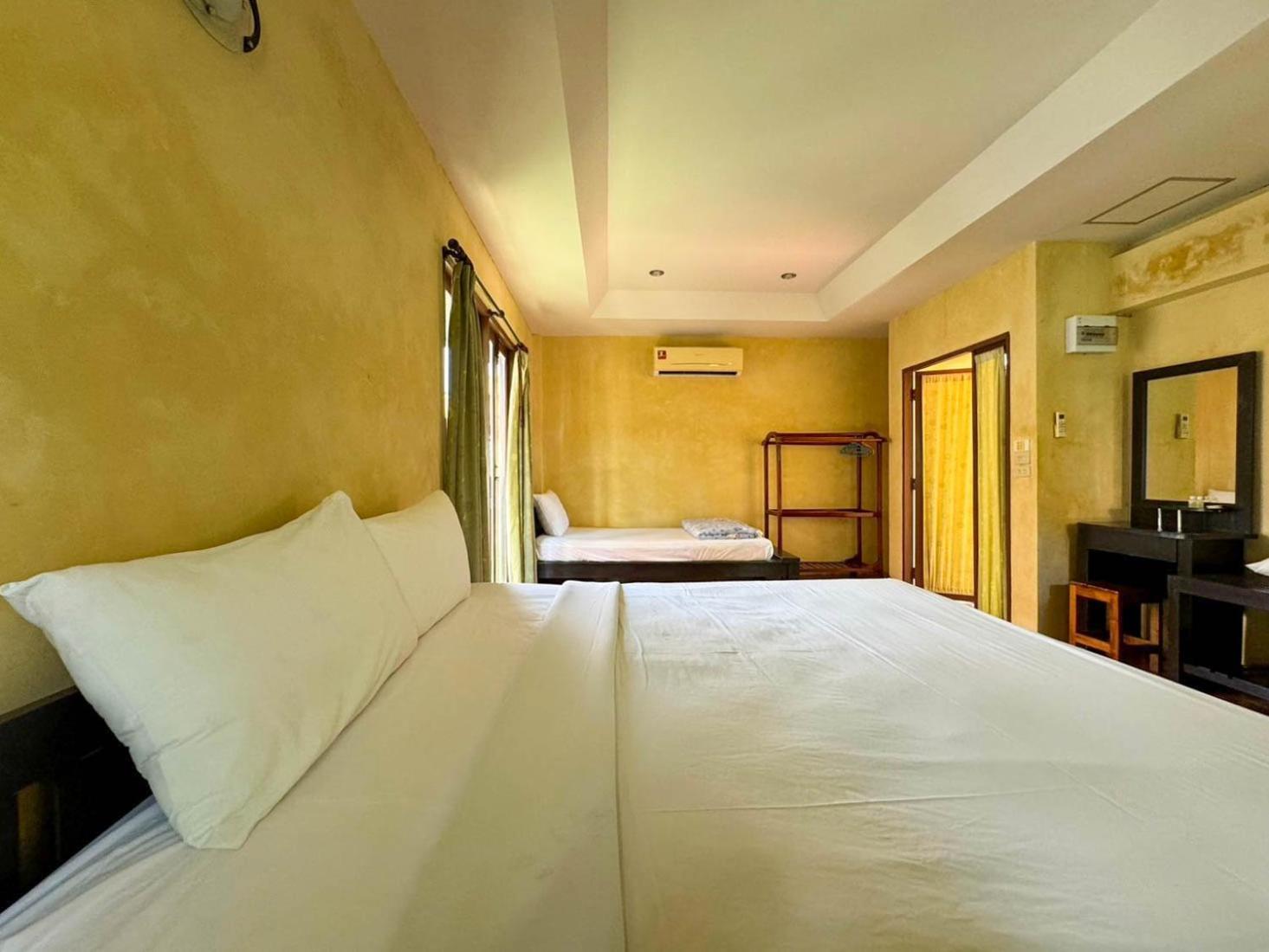 Resort Baan Bali Pranburi