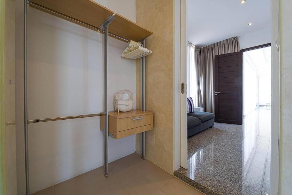 Luxury 4 Bedroom Pool - Pv8 Holiday home *