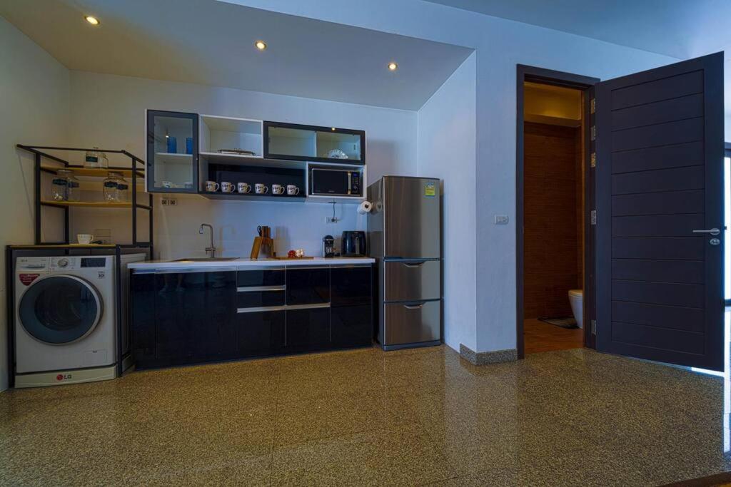 Luxury 4 Bedroom Pool - Pv8 *