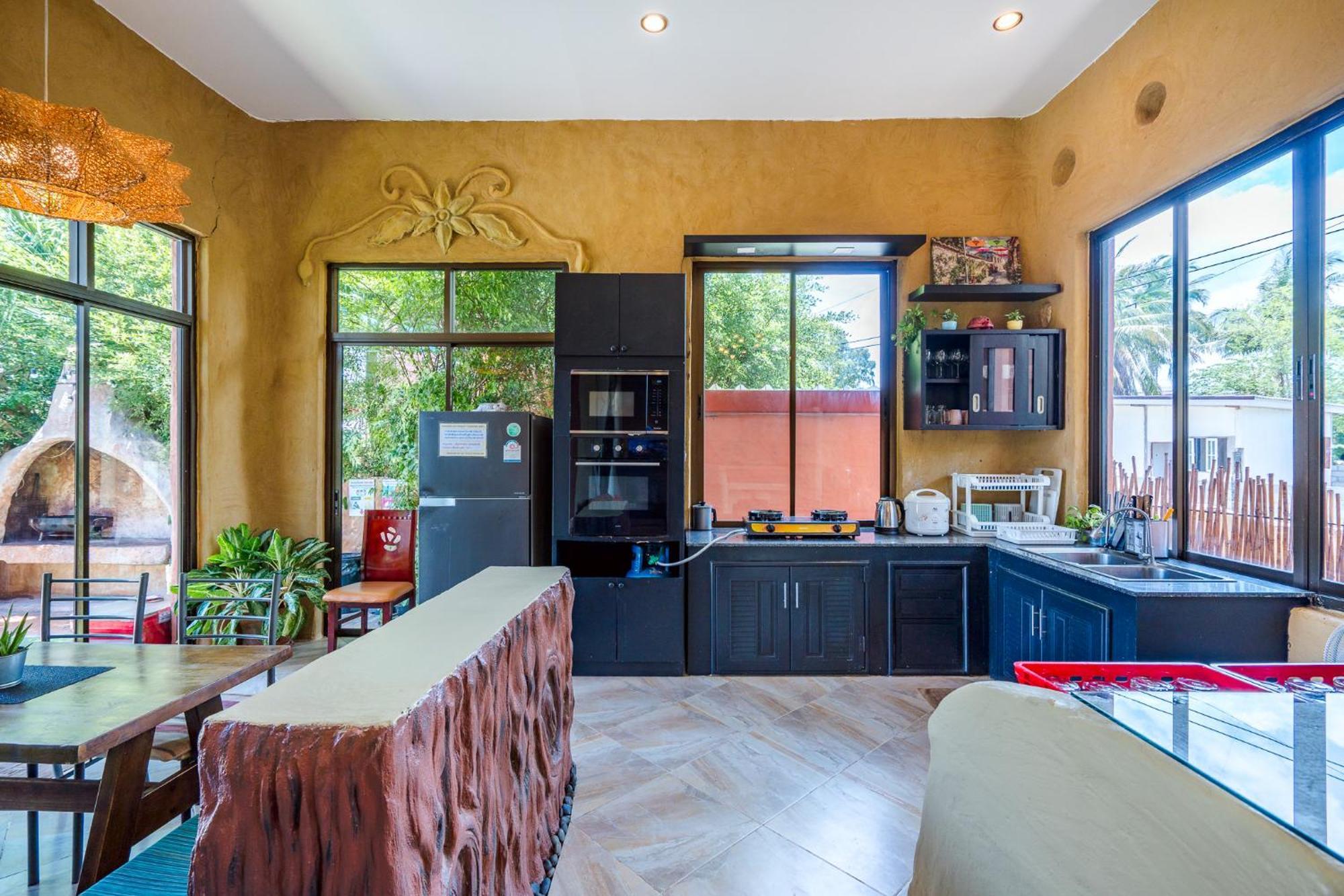 Casa de férias I-din Poolvilla: Nature Retreat With Mountain Views