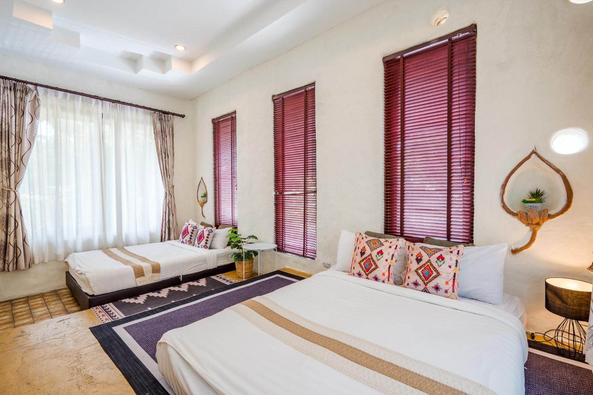 Casa de férias I-din Poolvilla: Nature Retreat With Mountain Views HHQ