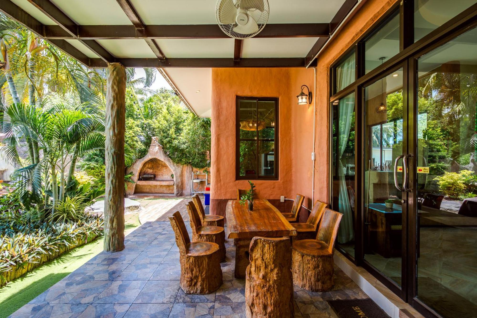 I-din Poolvilla: Nature Retreat With Mountain Views Casa de férias