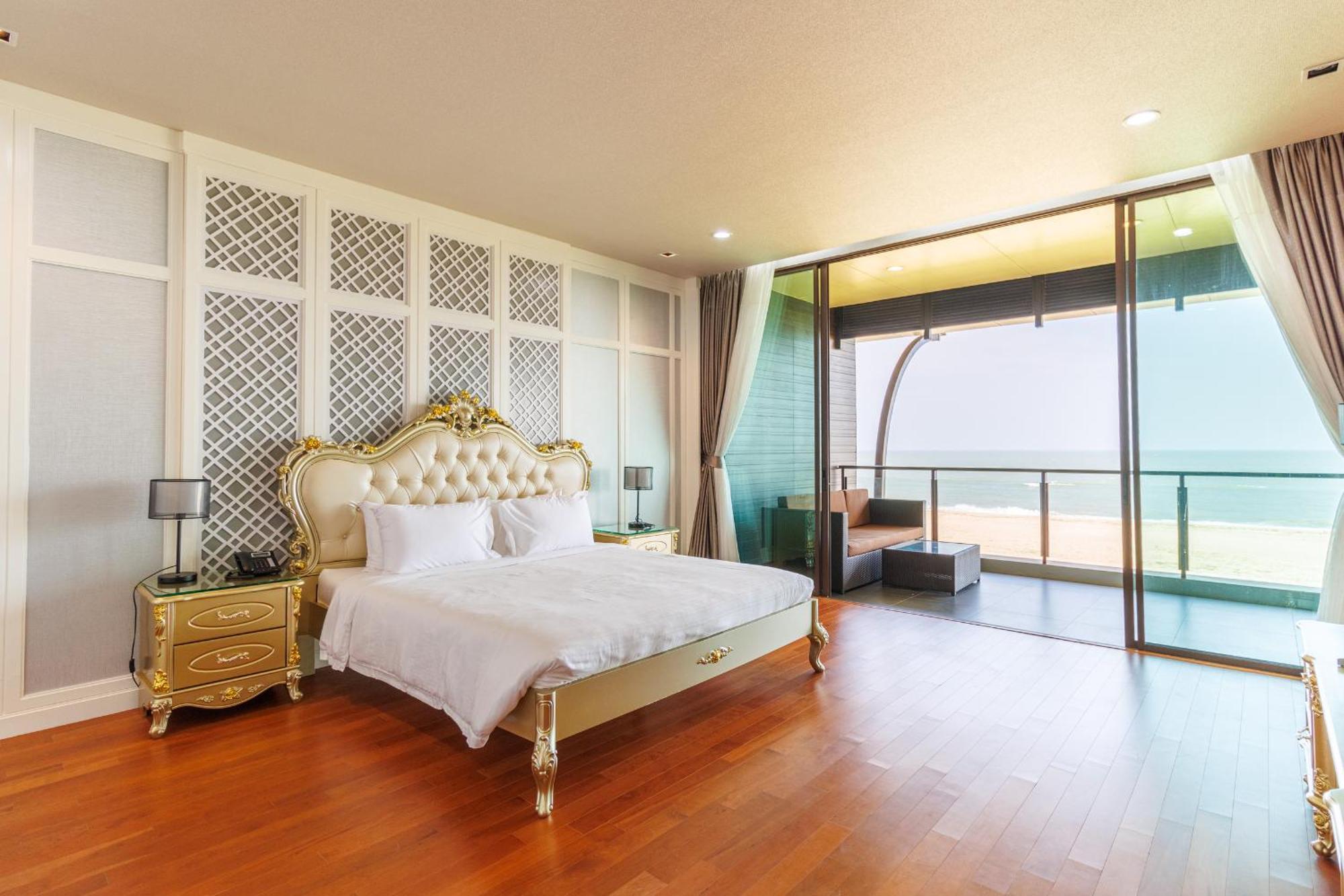 Sea Sun By Jc Kevin & Hua Hin