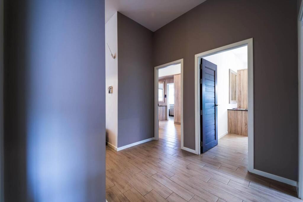 Modern 3 Bedroom Pool - Mr54 * HHQ