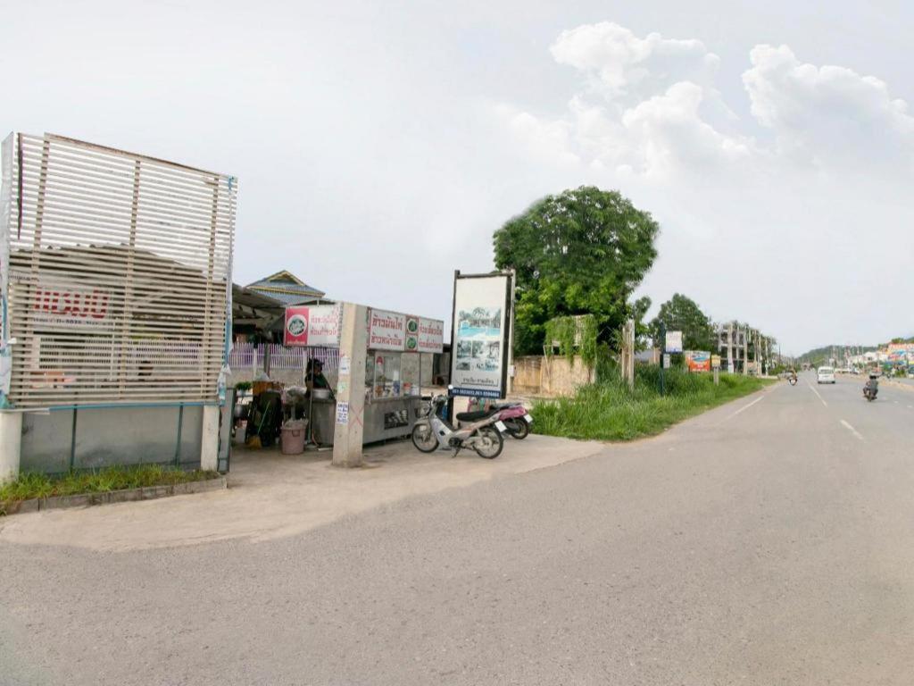 Capital O961 Baan Dow Chompoo Hua Hin