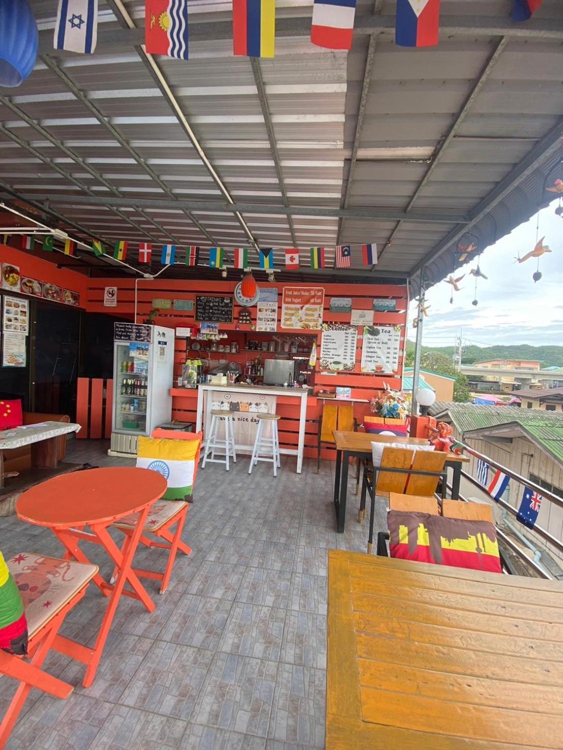 Jenny Hua Hin