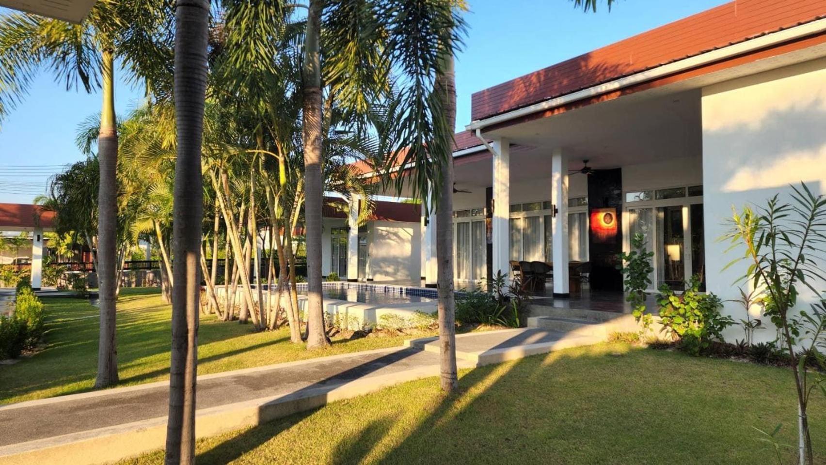 Ban Khun Tu Pool