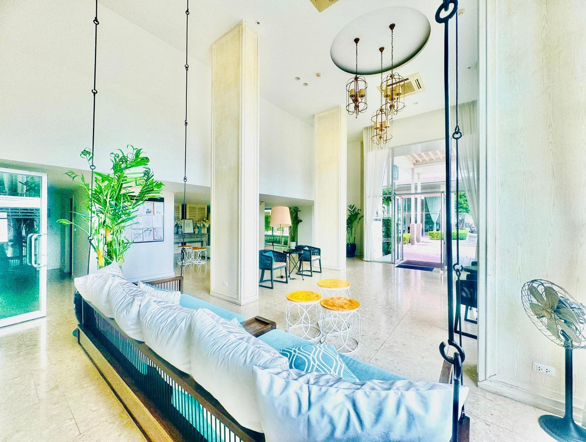 Sea&mountain View,5 Mins Walk To Famous With King Size Bed * Hua Hin
