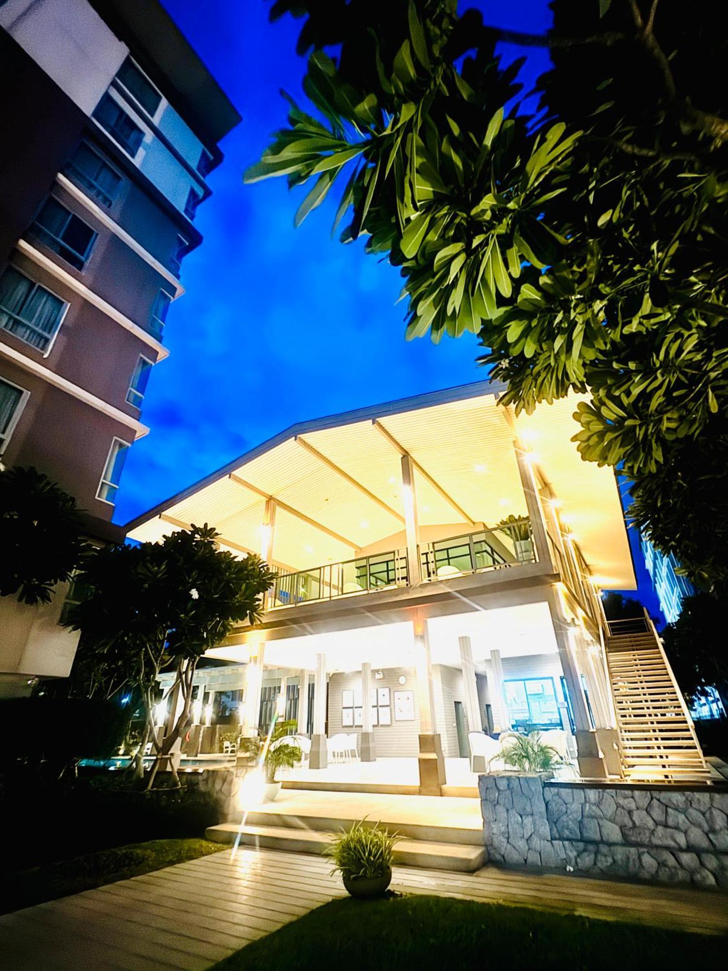 Apartment Sea&mountain View,5 Mins Walk To Famous With King Size Bed Hua Hin