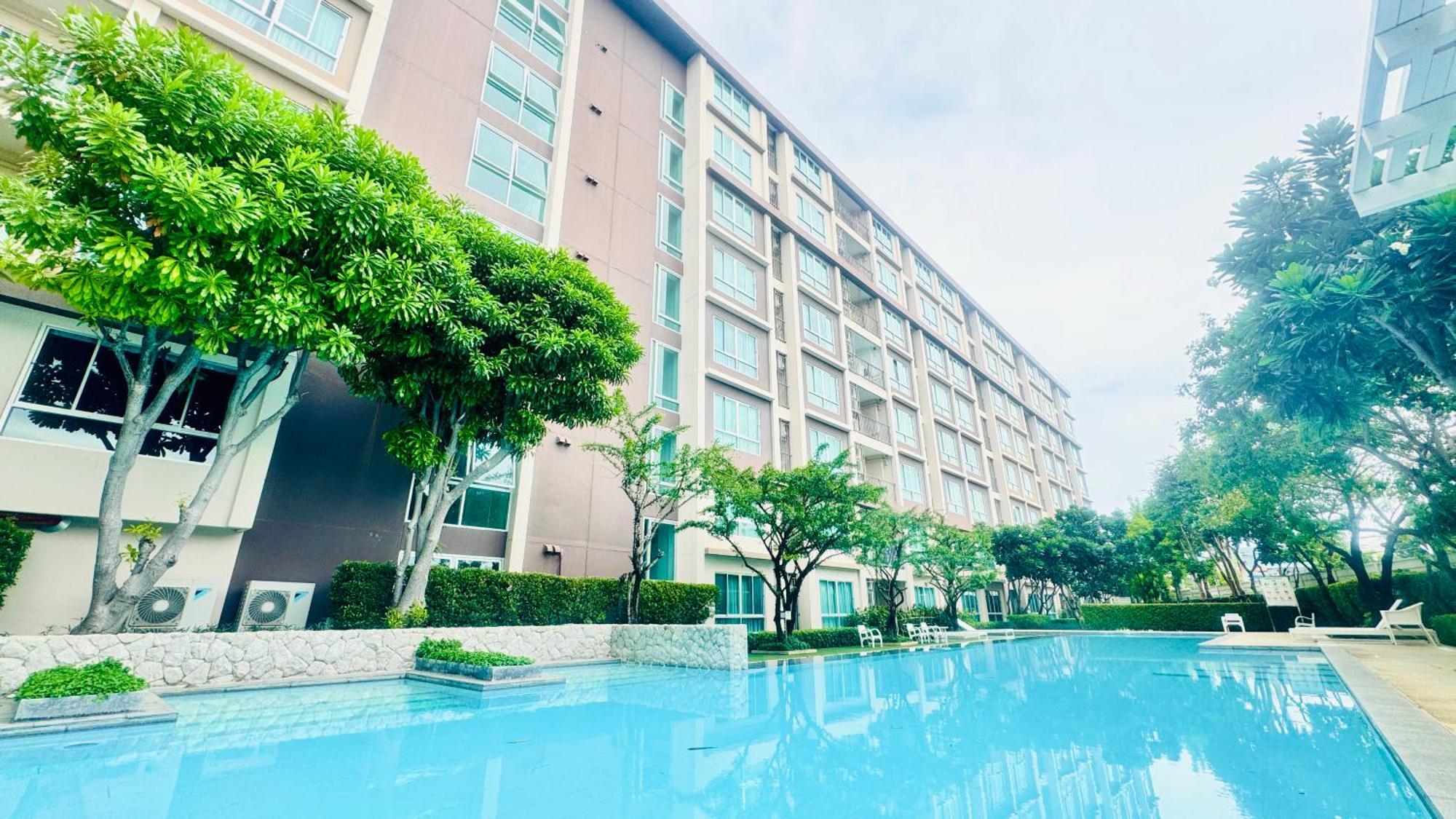 Sea&mountain View,5 Mins Walk To Famous With King Size Bed *