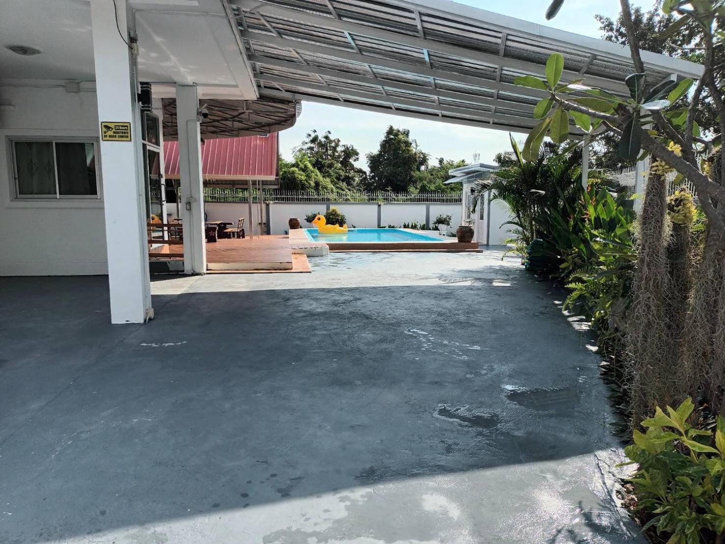 Pool & * Hua Hin