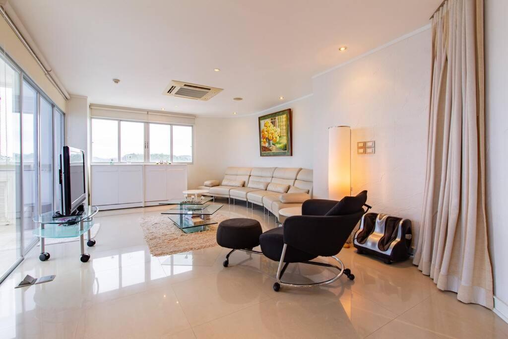 120 Sqm Beachfront * Hua Hin